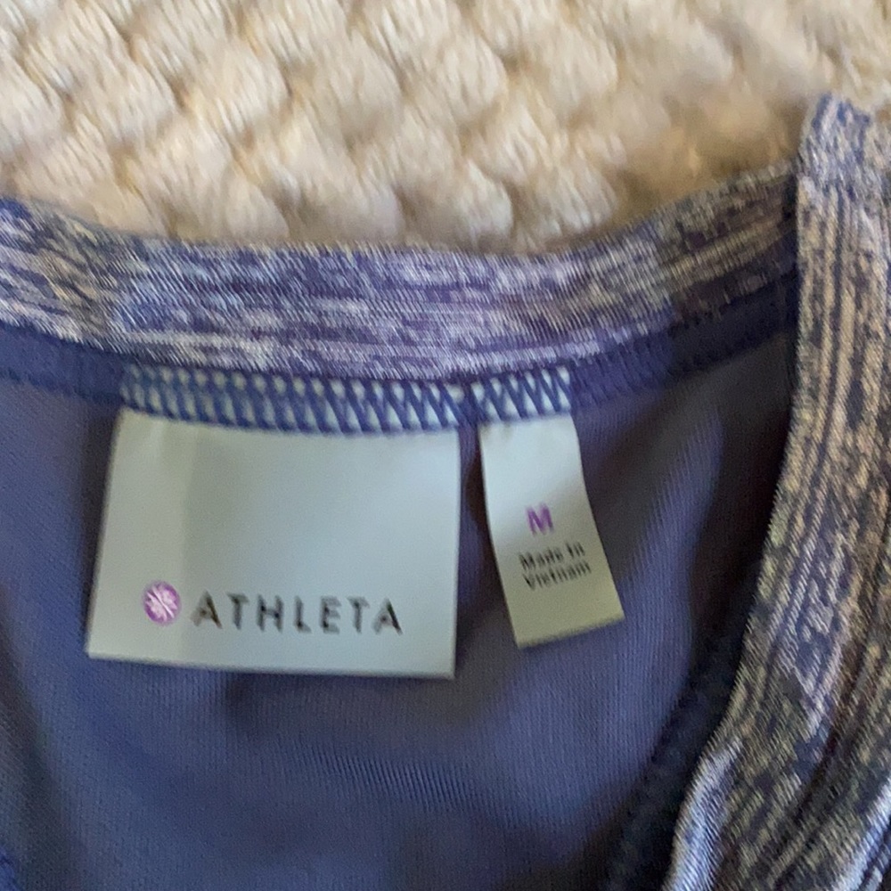 Athleta work out top - Picture 3 of 7